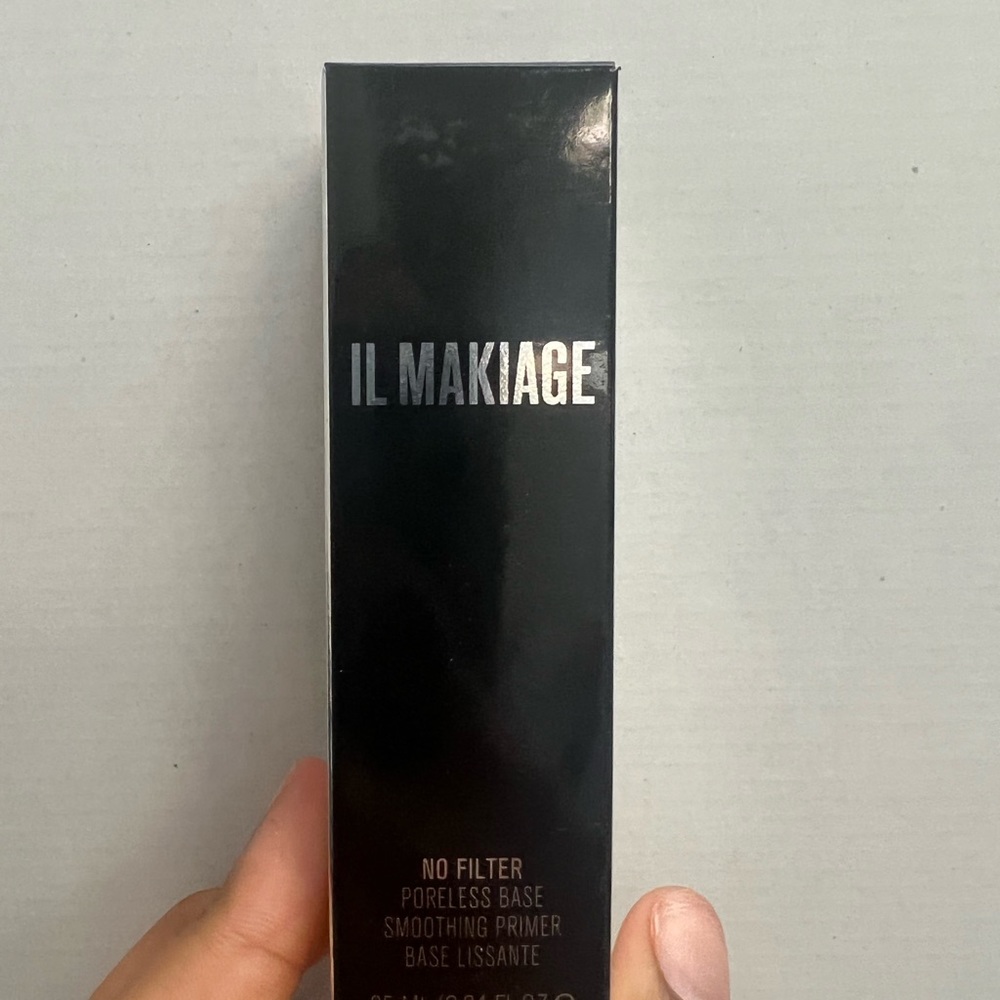 IL Makiage poreless base smoothing primer